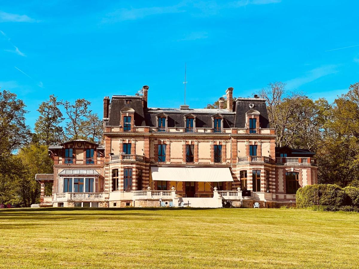 Chateau De Crenille Chaumes-en-Brie Exterior foto